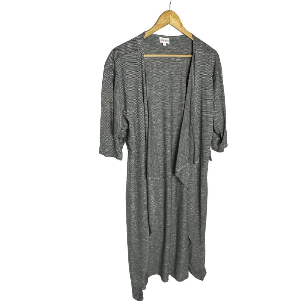 NWT LuLaRoes Black/White Micro Stripe Shirley Kimono small